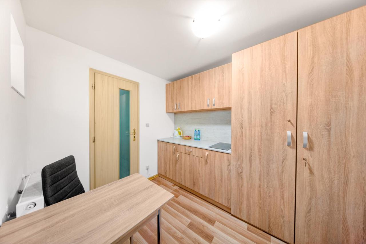 Spišská Nová Ves Pb Apartments מראה חיצוני תמונה
