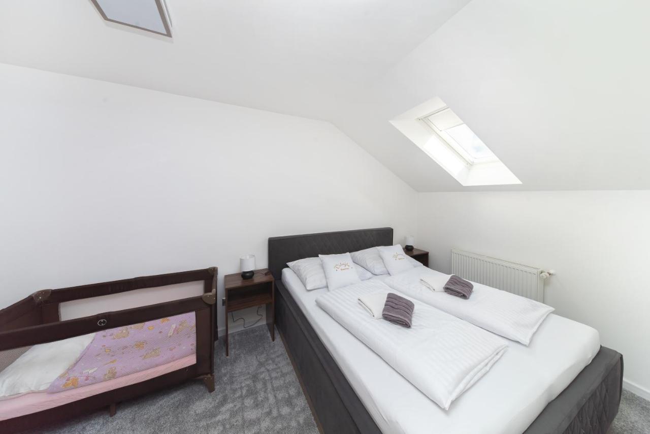 Spišská Nová Ves Pb Apartments מראה חיצוני תמונה